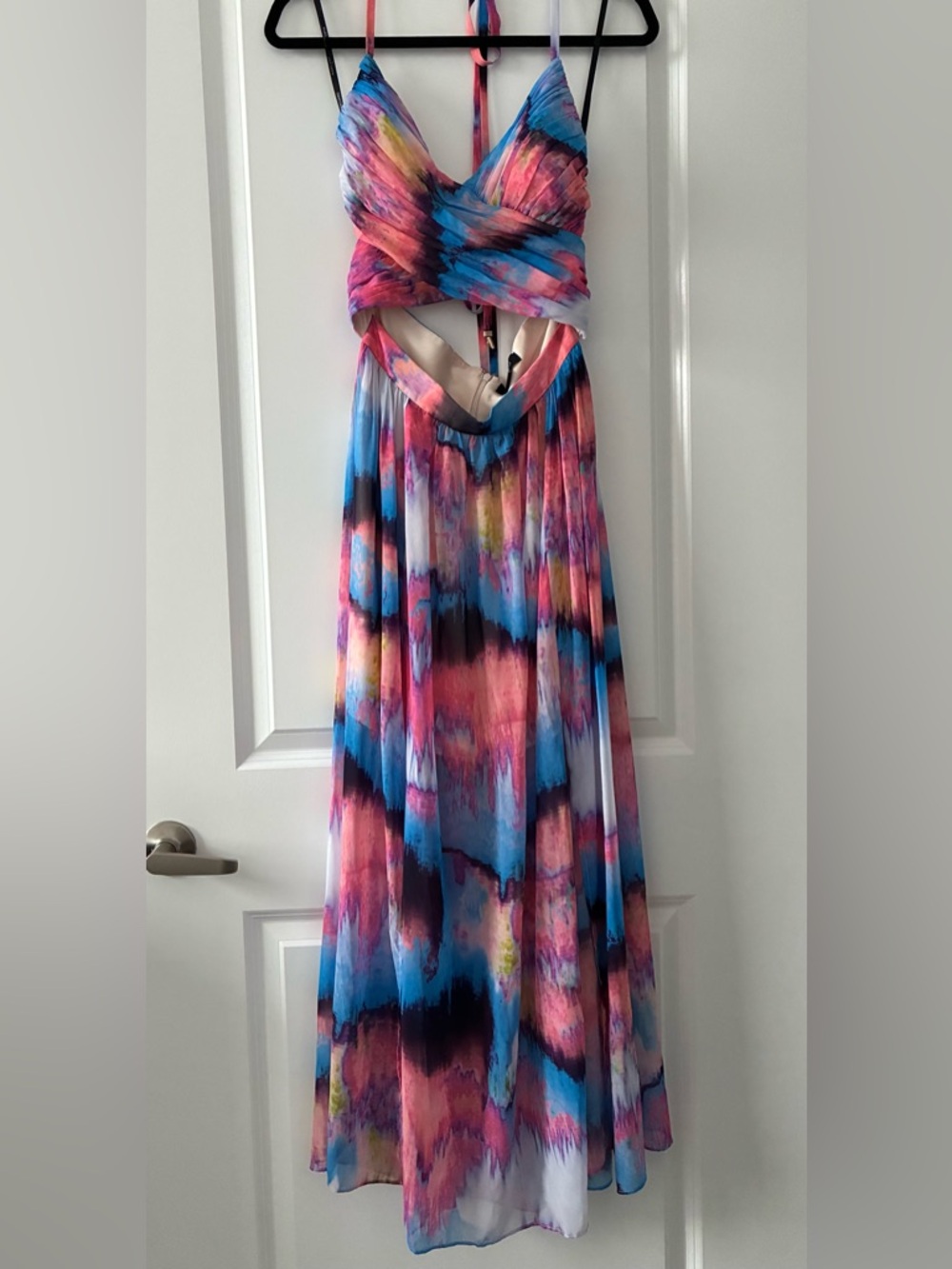 Marciano Size 6 Pastel Maxi Chiffon Cutout Halter & Back Tie-Up Dress